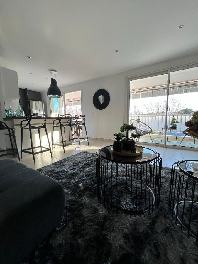 Le Bonheur De Saint Aygulf Apartment ภายนอก รูปภาพ