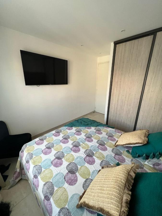 Le Bonheur De Saint Aygulf Apartment ภายนอก รูปภาพ
